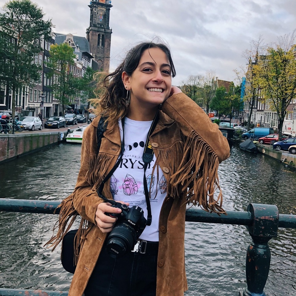 Meet your Posher, Hannah